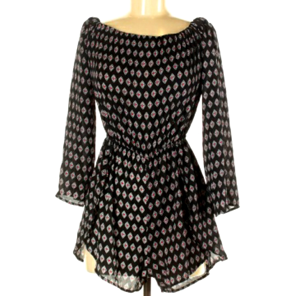 #26 Patterned romper (shorts)